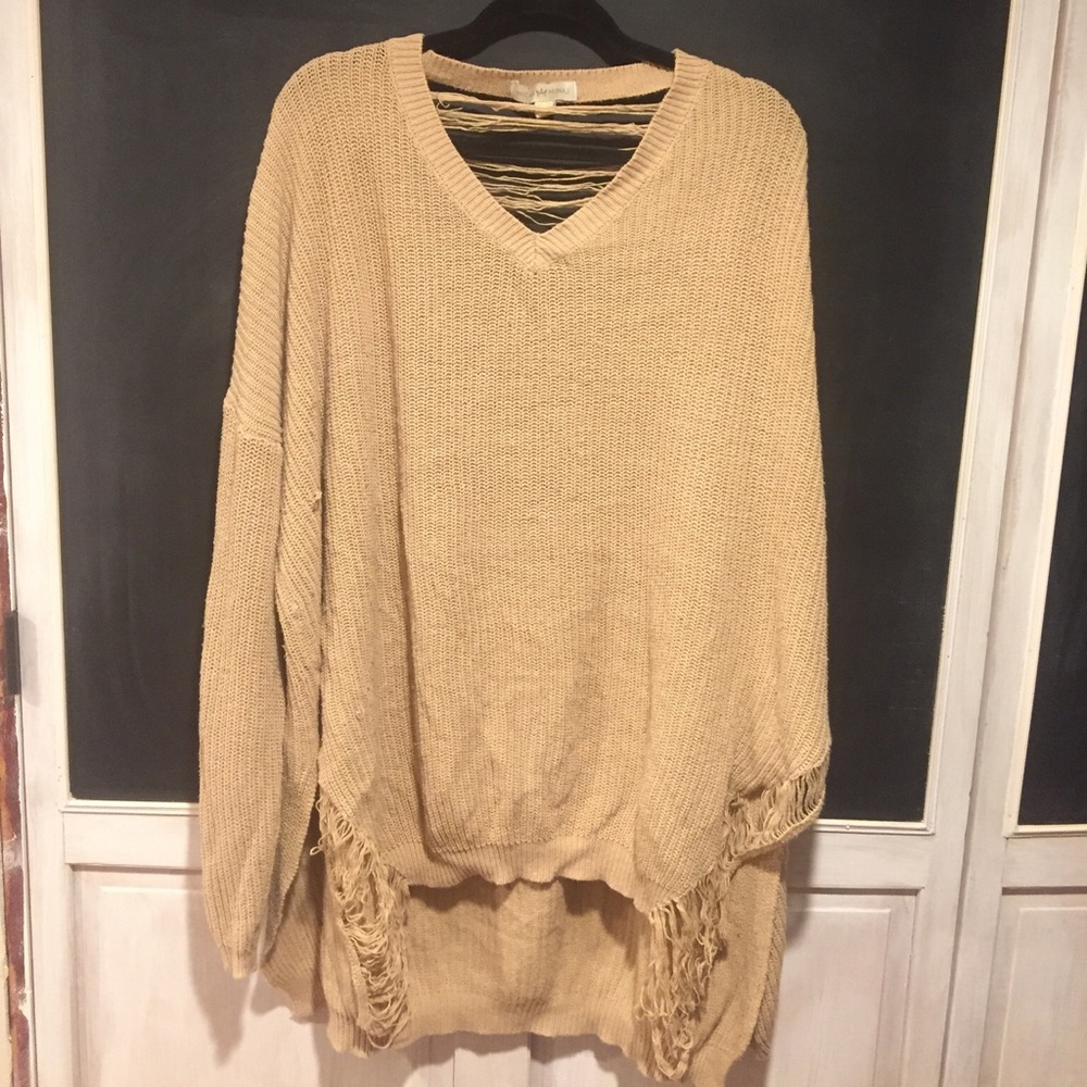 Oversized Nikki Minaj sweater